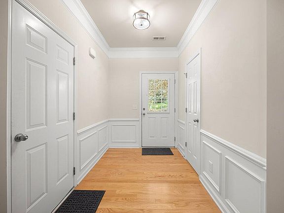 3rd image of 7250 Racine Way