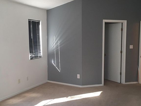 5th image of 9912 Lauren Ave SW