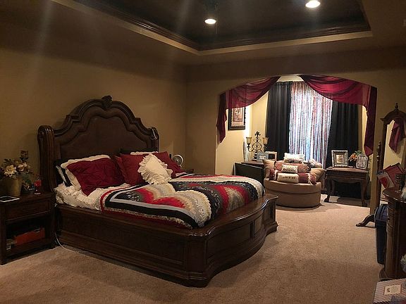 5th image of 110 Murry Dr