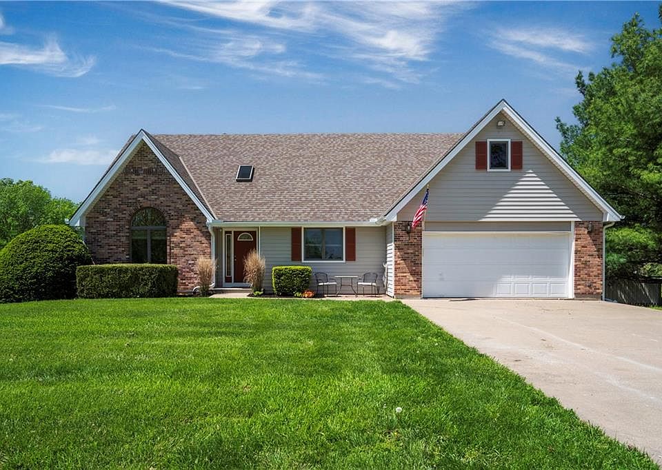 1st image of 1720 Paddock Dr