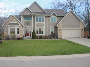 5725 Marwood Dr, Racine, WI 53402