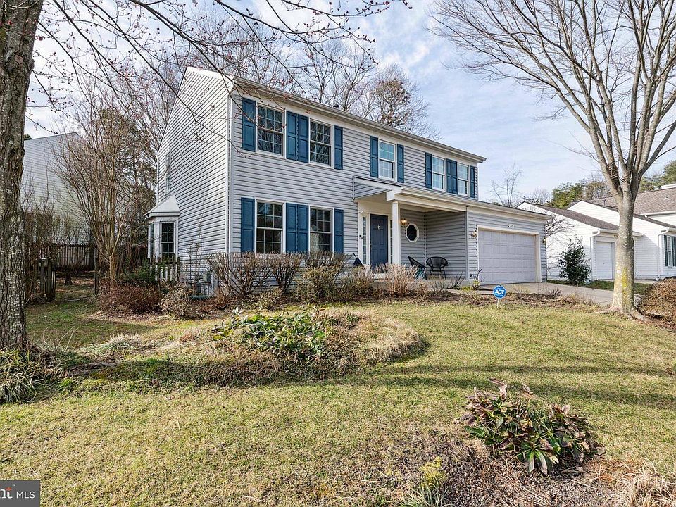 1st image of 220 Cherry Hill Ln
