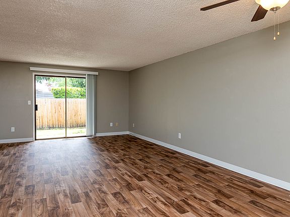 Cedar Park ; Living Room
