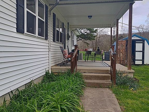 2nd image of 70 Kendra Ln