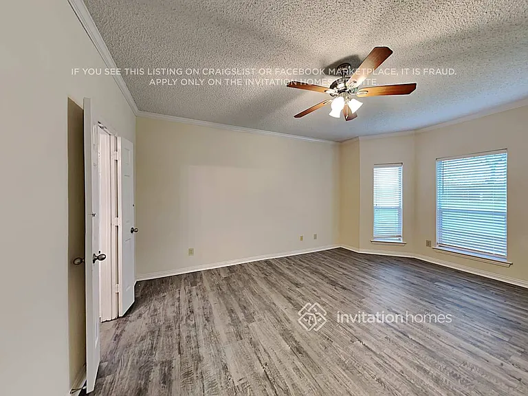 3302 Hunter Cove Dr — Photo 9