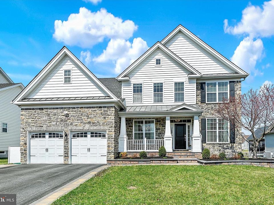 1st image of 1238 Caitlin Way