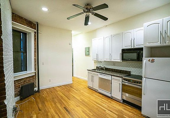 4th image of 254 E 3rd St #21