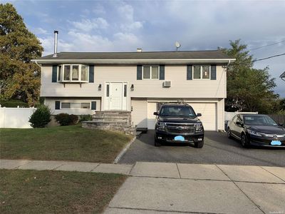 897 Connetquot Avenue, Islip Terrace, NY, 11752