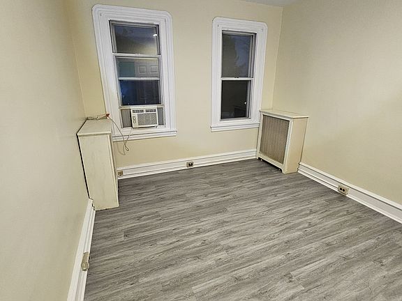 4th image of 330 Gilham St Floor 2