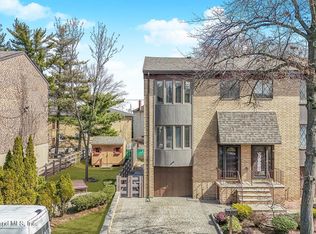 291 Hillbrook Dr, Staten Island, NY