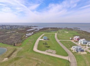 4010 Curlew Dr, Galveston, TX 77554