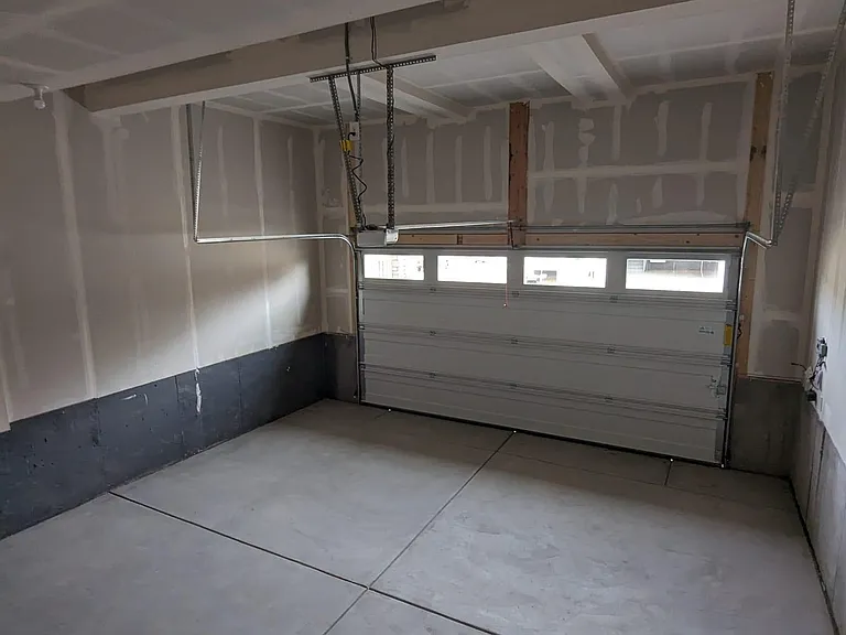 Attached 2 Car Garage