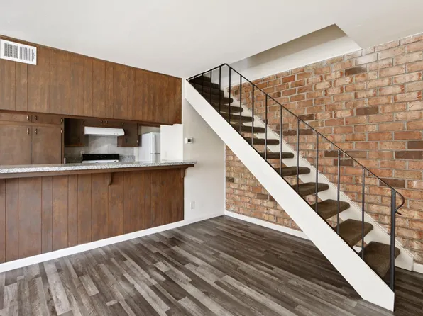 7464 Franklin Blvd APT 3, Sacramento, CA 95823