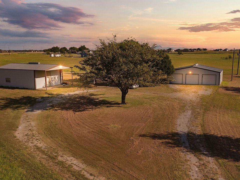 1st image of 3324 County Road 904