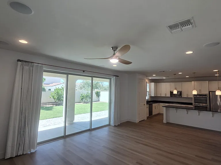 5220 S Hadron — Photo 3