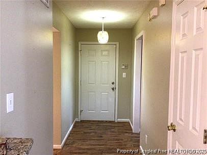 5th image of 505 Meadowland Ct APT 1