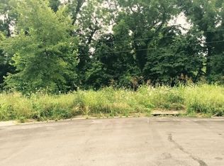 1096 S Elder Ave, Springfield, MO 65802