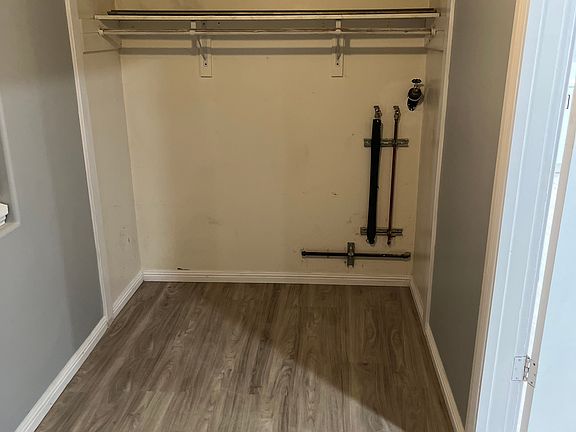 2nd image of 1141 N Berendo St #1139