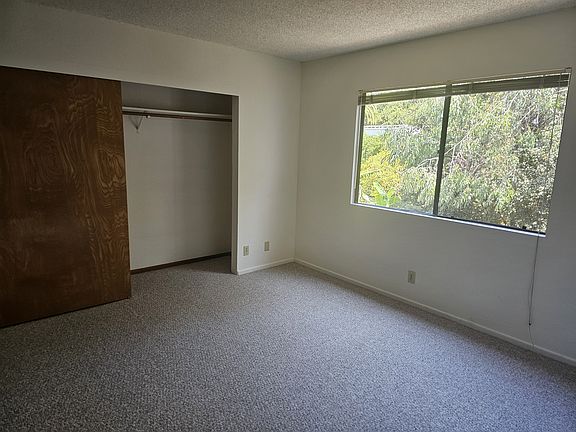 3rd image of 1615 Olive St #C