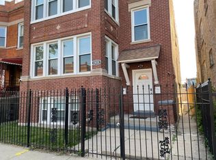 2428 N Avers Ave #1, Chicago, IL 60647