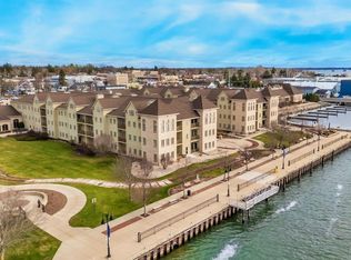 107 N 1st Ave #323/325, Sturgeon Bay, WI 54235