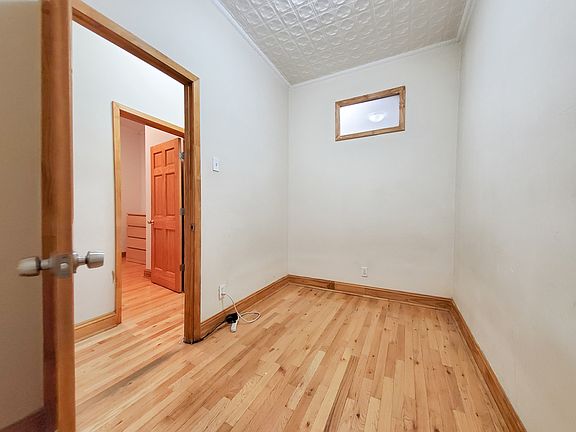 5th image of 844 Saint Johns Pl APT 2