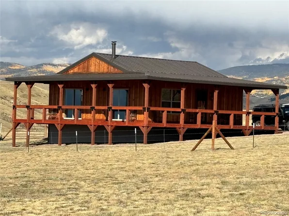 2570 Phantom Terrace Drive, Westcliffe, CO 81252