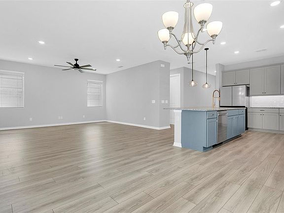 5th image of 17049 Seville Orange Rd