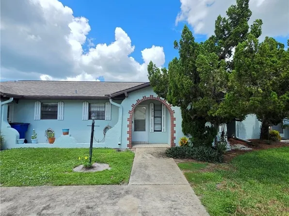 4910 Granada Blvd, Sebring, FL 33872