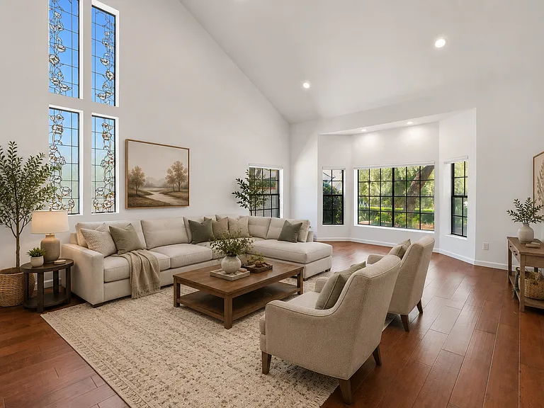 4215 Balcony Dr — Photo 3