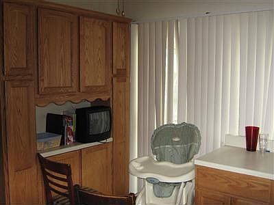 4th image of 256 Plymouth Dr