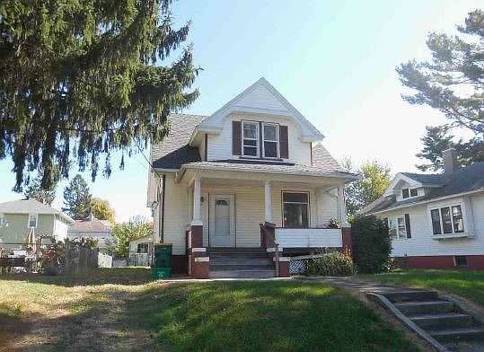 1st image of 277 Walnut Ave