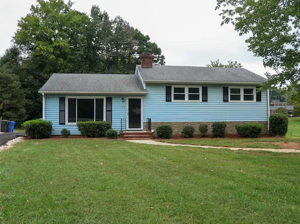 113 Crestland Dr, Kernersville, NC 27284