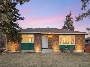 308 SW Hunterbrook Pl NW, Calgary, AB T2K 4V8