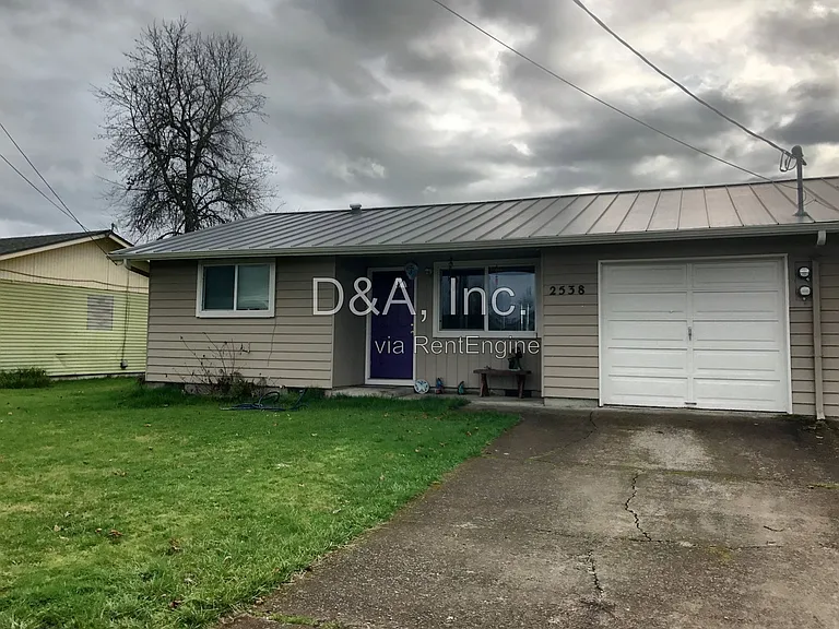 2536 Newton St — Photo 10