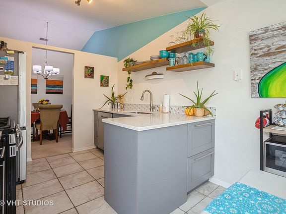 3rd image of 1455 Fairlane Dr APT 6
