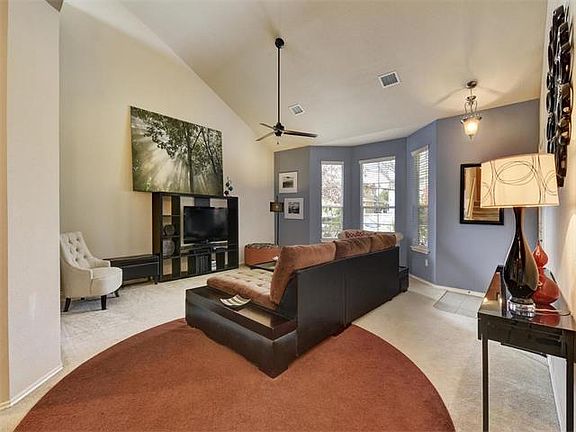 5th image of 203 N Lynnwood Trl