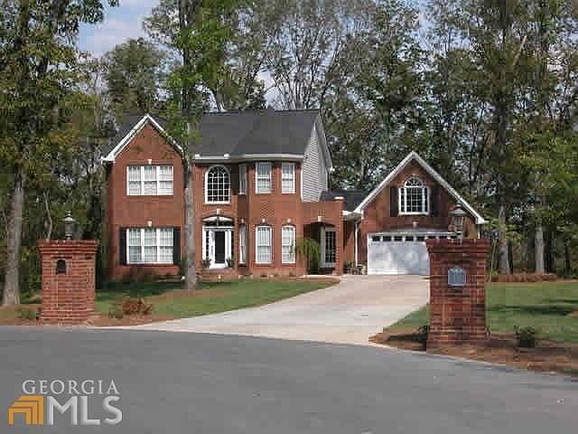 1st image of 674 Autumn Wood Dr