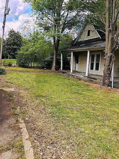 1st image of 192 N Forrest Ave