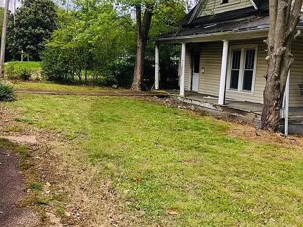 192 N Forrest Ave, Camden, TN 38320