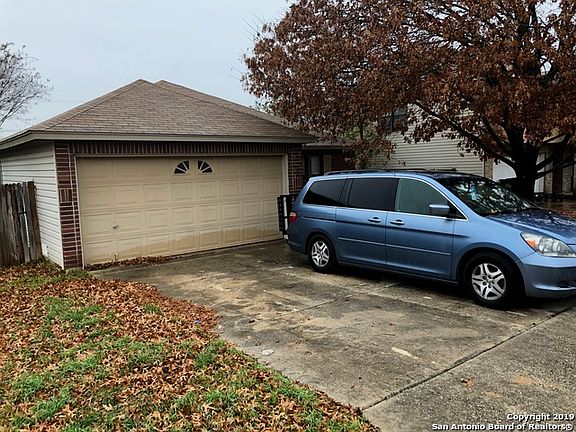 3rd image of 9831 Diamond Cliff Dr
