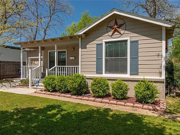 3rd image of 5228 Melbourne Dr
