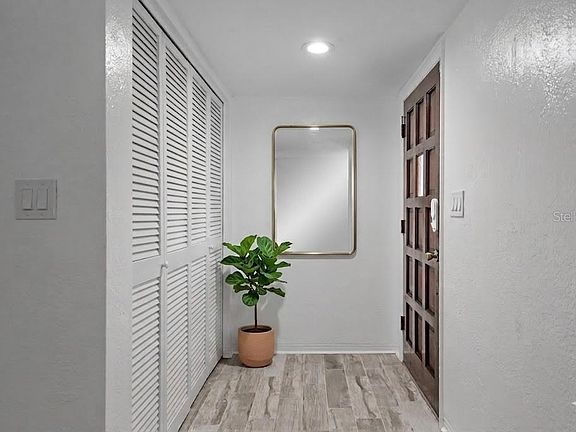 3rd image of 2037 67TH AVENUE S