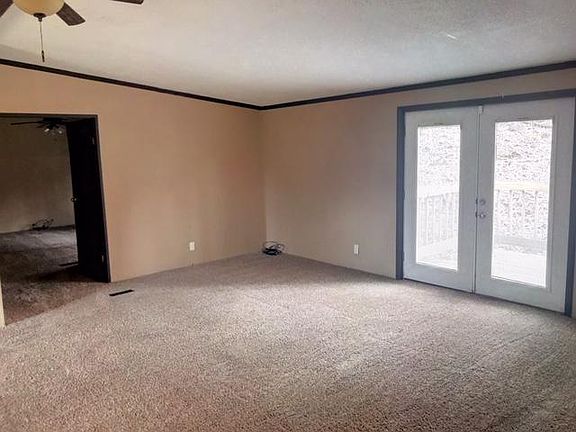4th image of 3566 University Dr NE