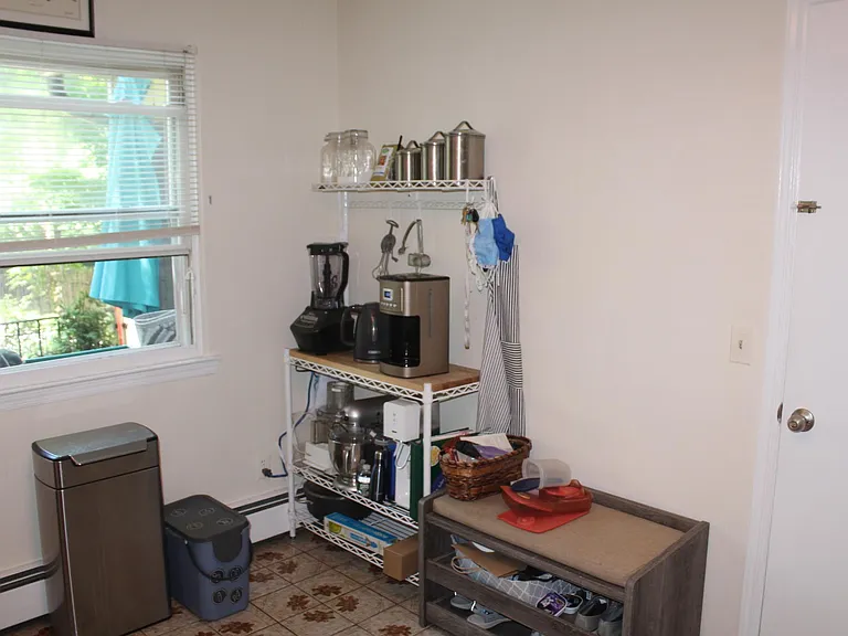 8 Riverview Ave #2 — Photo 7