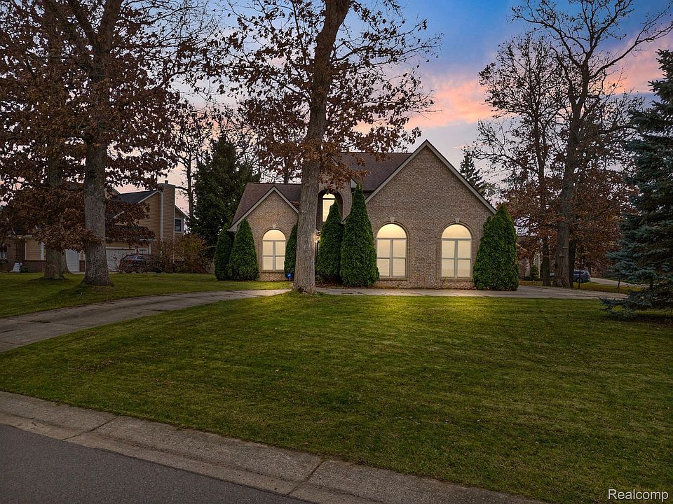 1st image of 9155 Huron Bluffs Dr