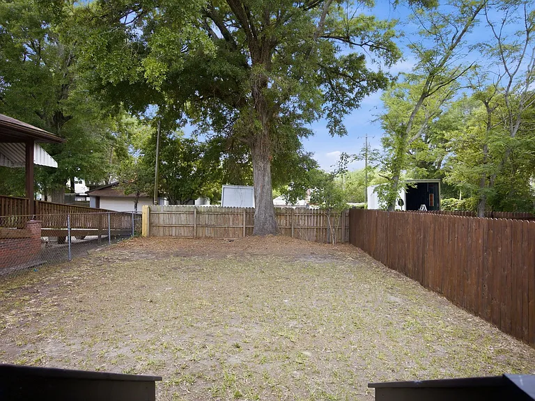 612 S 6th St — Photo 51