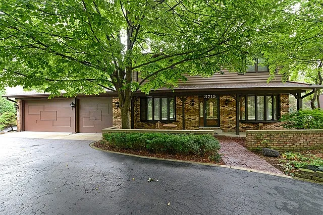 3715 Sterling Rd photo 1