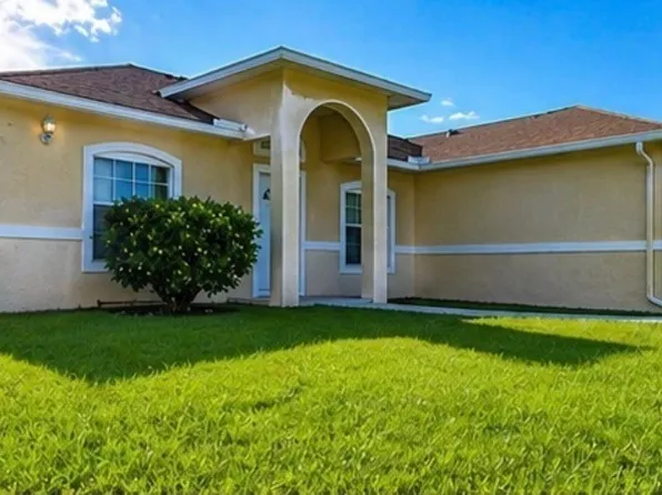 2902 Colin Ave S, Lehigh Acres, FL 33971