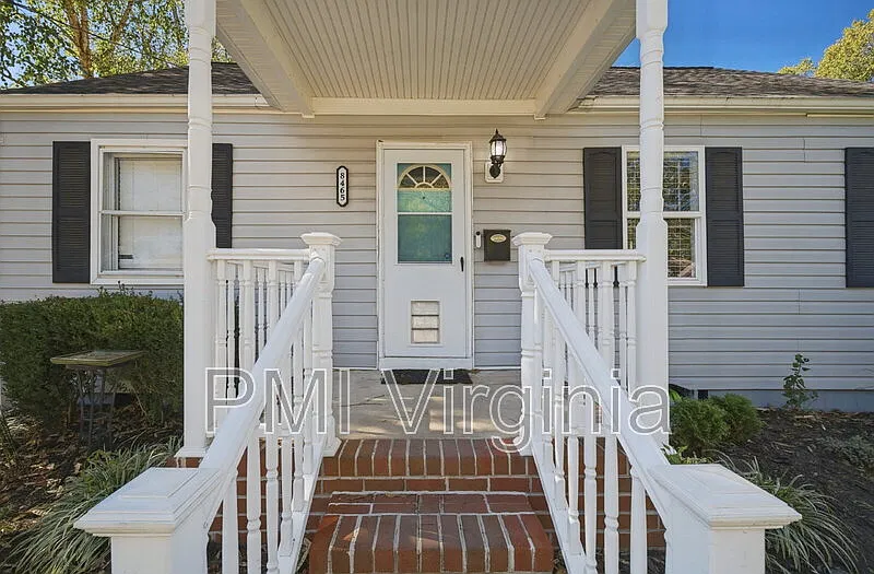 3 bed, 2.0 bath, 1581 sqft, $2,150 — Photo 2